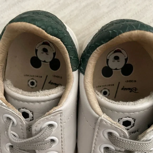MOA MASTER OF ARTS Disney Mickey Mouse Sneakers - Picture 2 of 6